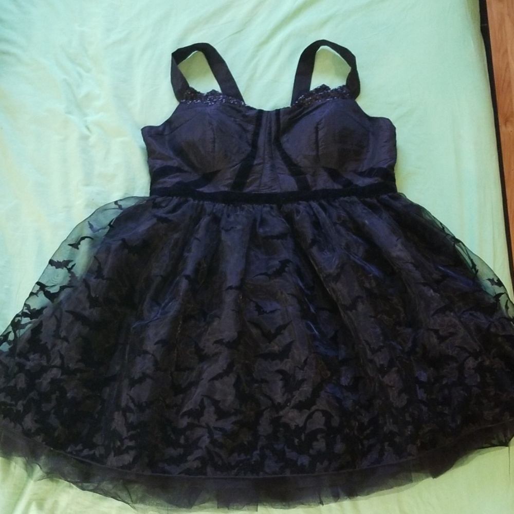 Torrid DC Comics Black Formal Batman Dress Sz 18